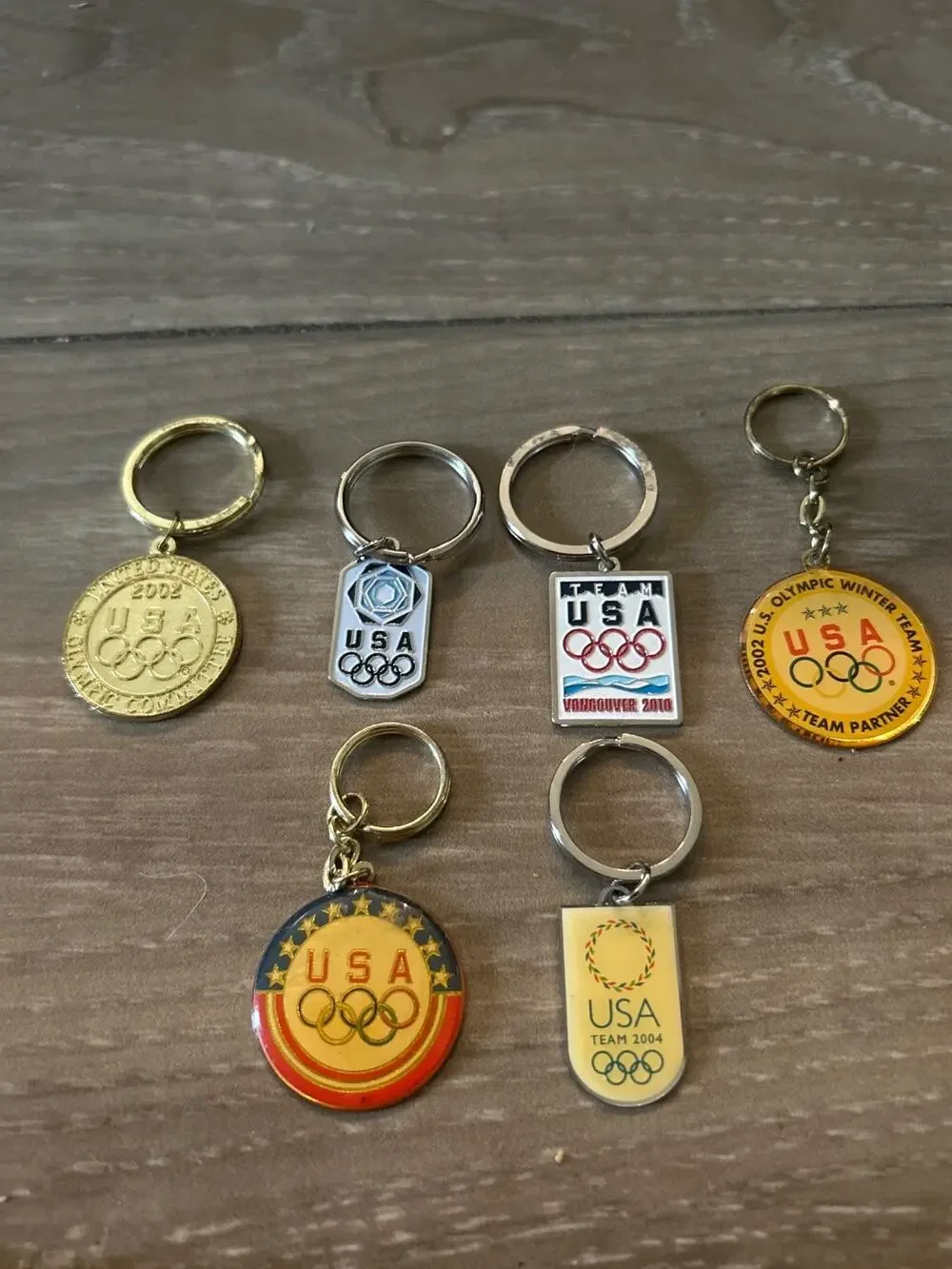 Lot of 6 key chains - Olympics from Early 2000s